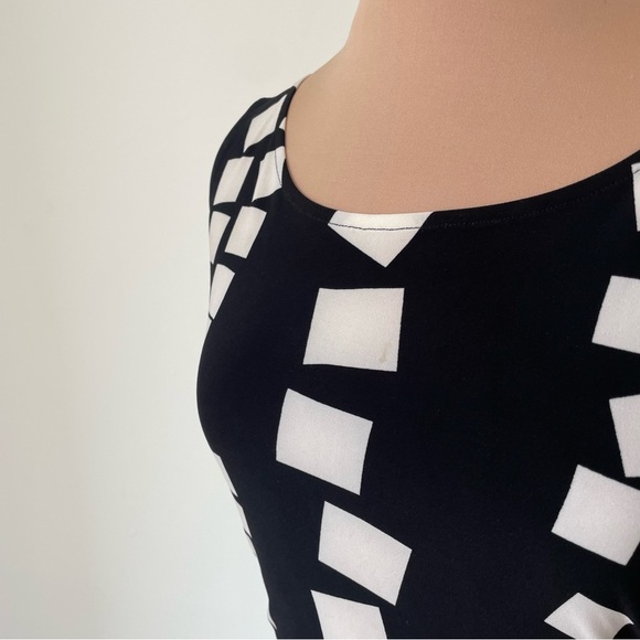 Norma Kamali KAMALIKULTURE Black White Floating Boxes Sleeveless Shirred Dress S - Picture 9 of 11